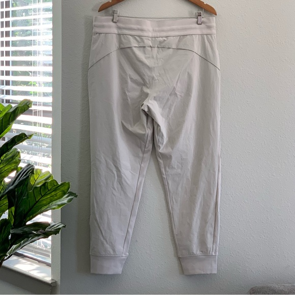 Athleta HEADLANDS HYBRID MID RISE JOGGER PULL ON SIZE 16 HIKING WALKING CASUAL - Picture 8 of 16